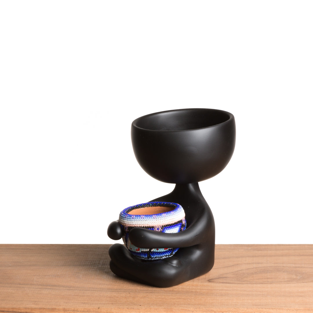 Maceta Robert Zen Negro - Jicarita Huichol Venado